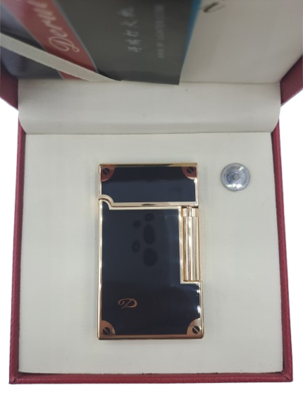فندک مدل دیروی (DERUI) طرح دوپونت لاکی با صدای درب سه‌بعدی